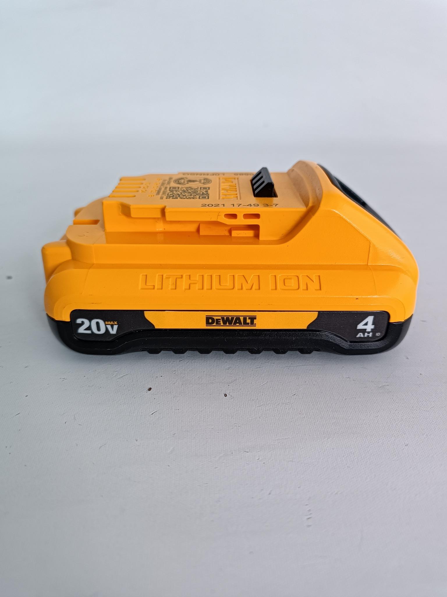 Dewalt V Ah Li Ion Ak Dcb Kutusuz