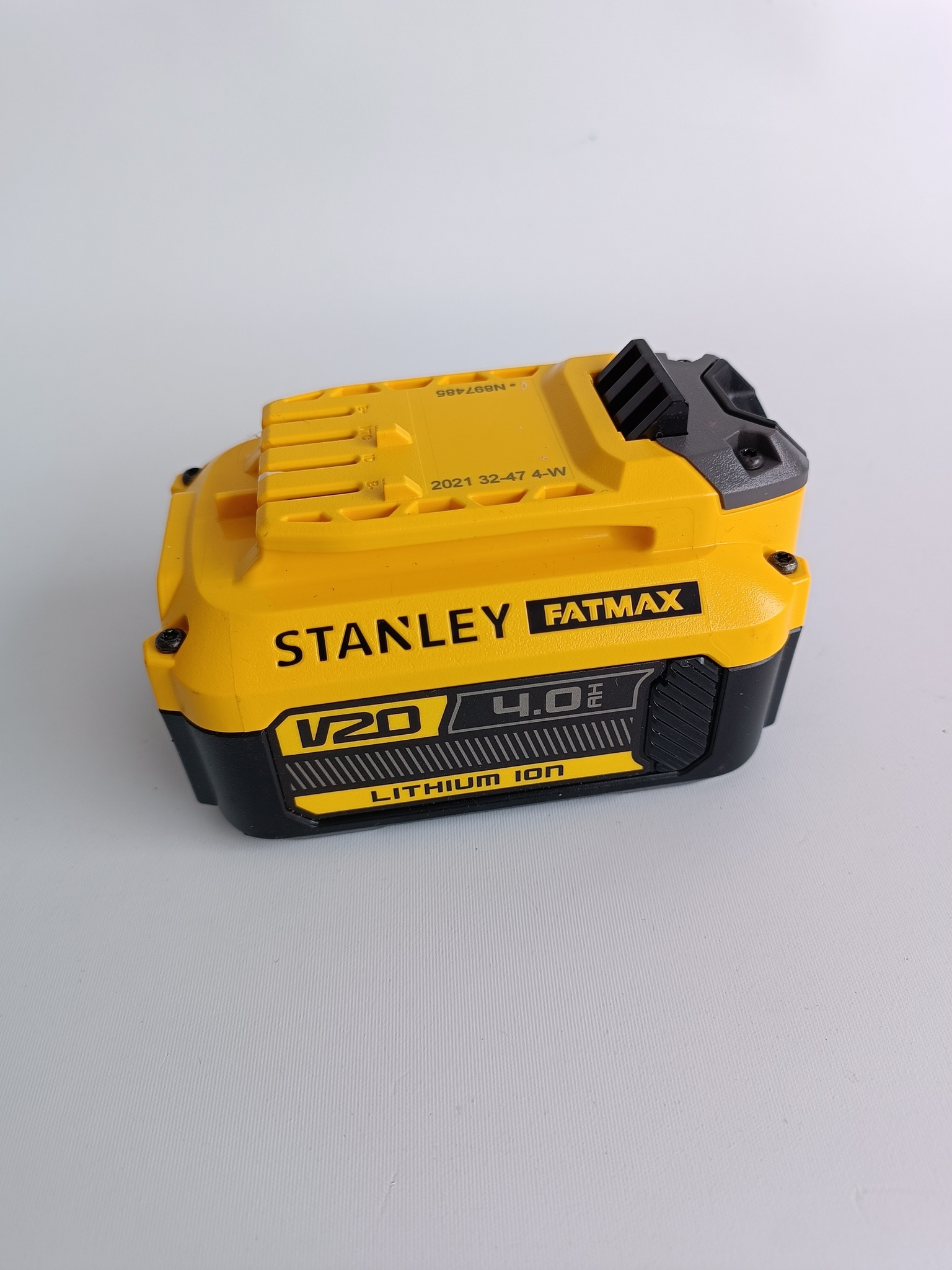 Stanley Fatmax 18v 4 0ah Li Ion Akü Sfmcb204 Kutusuz